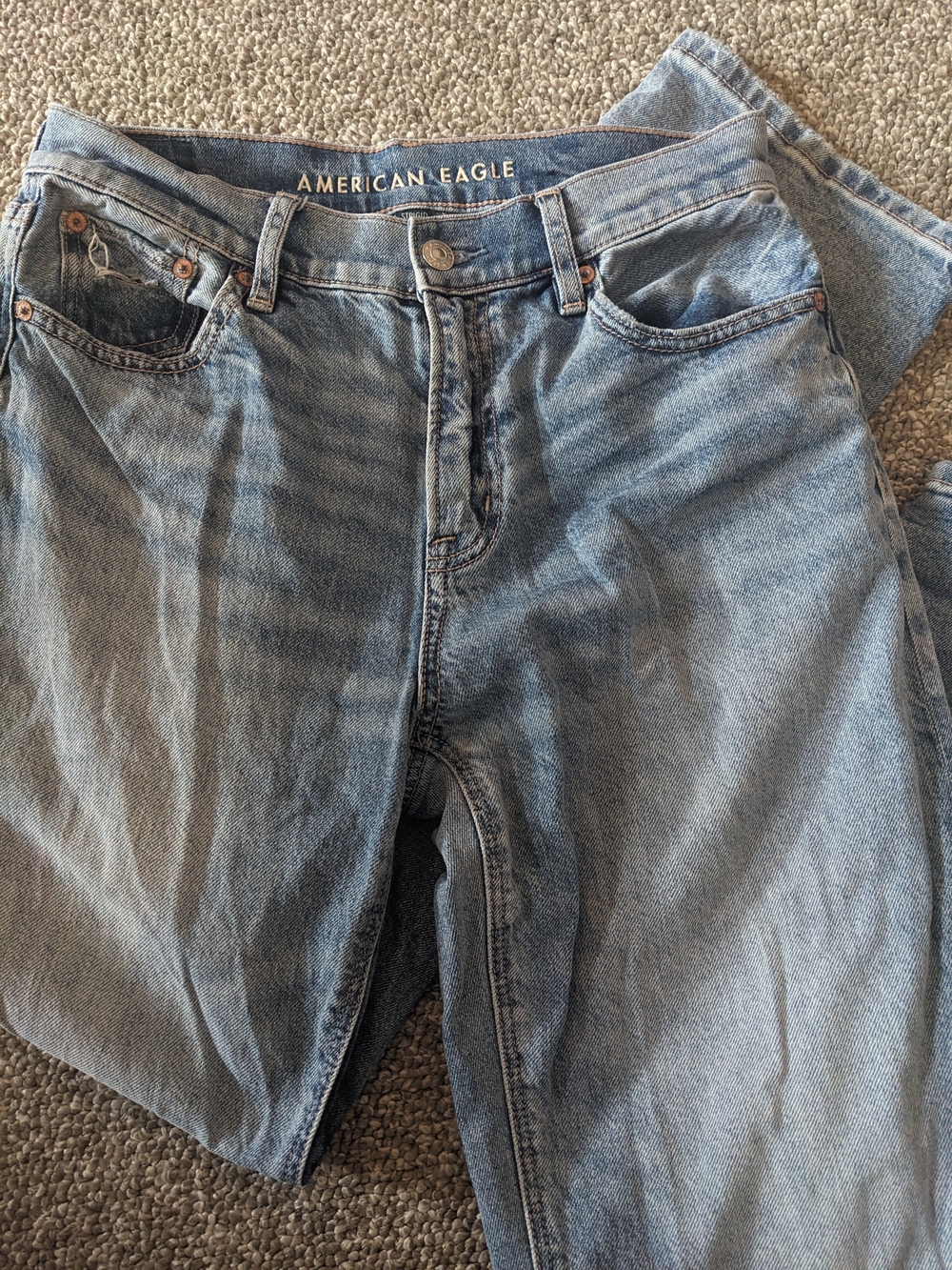 American Eagle Strigid Ex-Boyfriend Jeans, Light Wash, Size 0 Regular